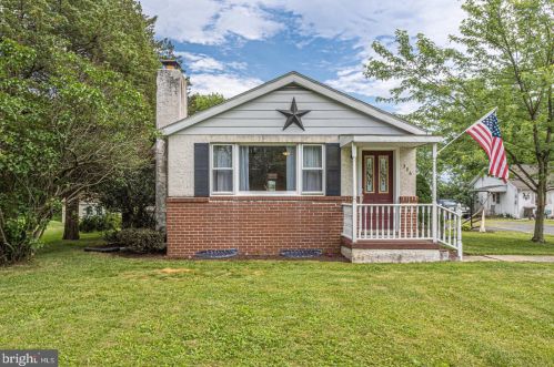 386 Renninger Rd, Perkiomenville, PA 18074-9628