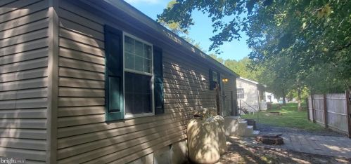 13873 Old State Rd, Ellendale, DE 19941-3325