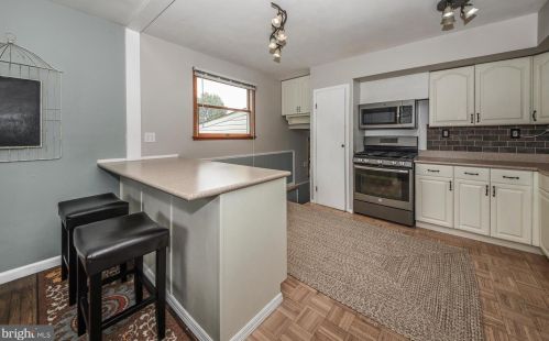 140 Windsor Ave, Southampton PA  18966-3334 exterior