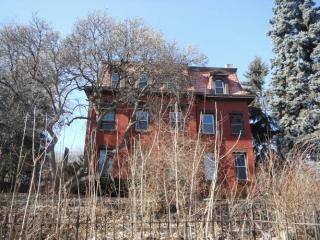 469 Pearl St, Albany, NY 12202-1110