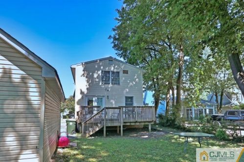 16 Dayton Cres, Bernardsville NJ  07924-2704 exterior