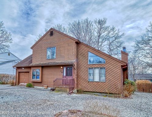 78 Garden Ave, Bricktown, NJ 08724-8135