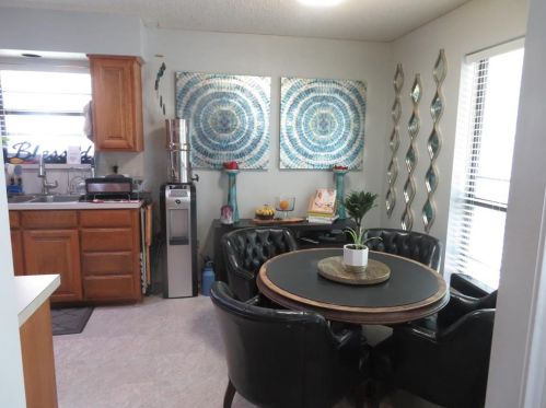 5029 Creekwood Dr, Lewisville TX  75028-1914 exterior