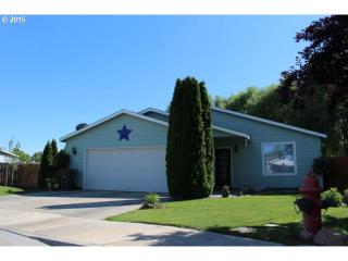 1059 Hartley Ave, Hermiston, OR 97838-1205