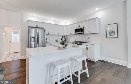 1619 6th St, Philadelphia PA  19122-2910 exterior