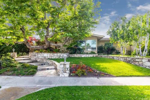 1171 Los Altos Ave, Long Beach, CA 90815-4346