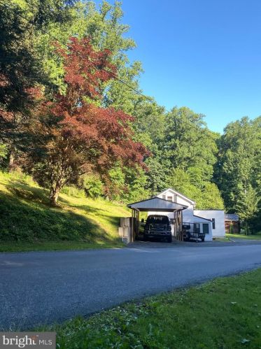 256 Snyder Hollow Rd, Smithville, PA 17560-9733