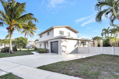 900 13th St, Boca Raton, FL 33486-2335