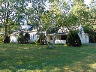 254 Sugar Hill Rd, Schenectady, NY 12148-1450