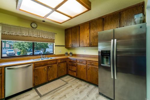 361 Sherry Dr, Ukiah CA  95482-3388 exterior