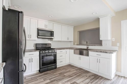 5334 Lilac St, San Bernardino CA  92407-2467 exterior