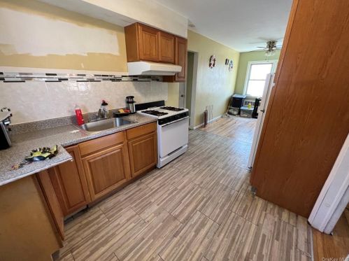 21014 Hollis Ave, Jamaica, NY 11429-1436