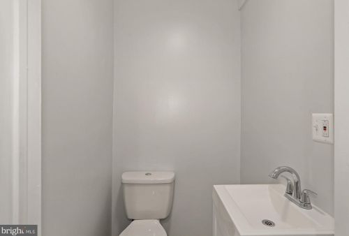 3166 Alabama Rd, Camden NJ  08104-3142 exterior