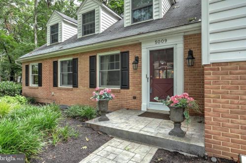 5009 Woodbox Ln, Navy Sup Dpt, PA 17055-4856