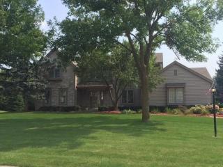 20585 Dexter Ct, Brookfield, WI 53045-1815