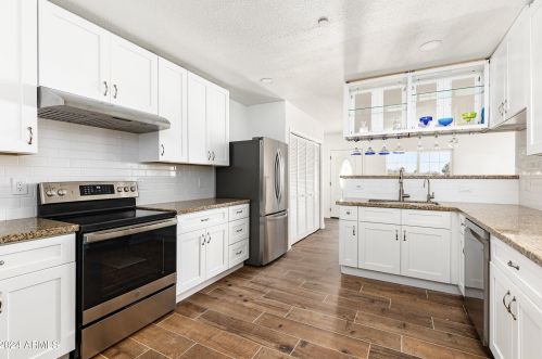 17149 El Pueblo Blvd, Scottsdale AZ  85268-2628 exterior