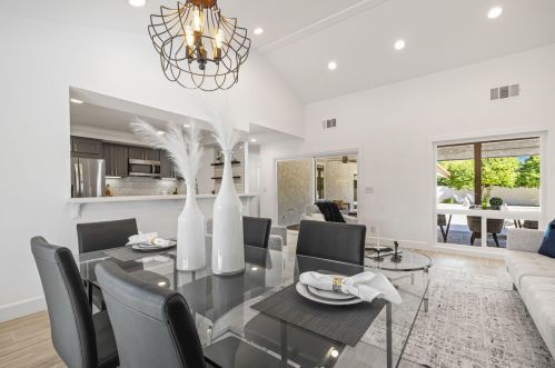 48890 Eisenhower Dr, La Quinta CA  92253-6223 exterior