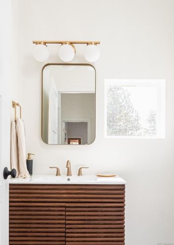 2957 Logan St, Englewood CO  80113-1635 exterior