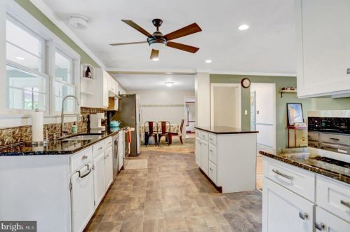 2148 Ritner Hwy, Carlisle PA 17015-9305 exterior