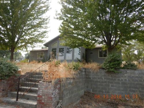 102 Washington St, Weston, OR