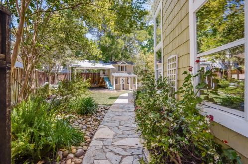 7577 Trotter Way, Pleasanton CA  94566-3121 exterior