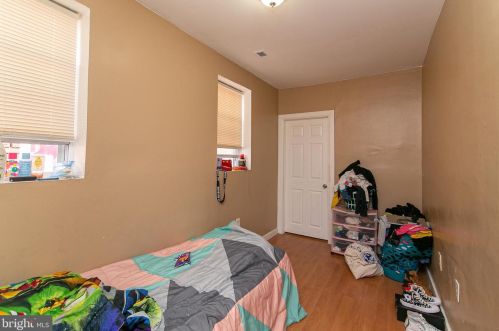 923 Atlantic Ave, Camden NJ  08104-1129 exterior