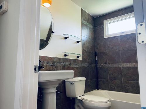 7317 Corville Farm Rd, Crozet VA 22932-3223 exterior