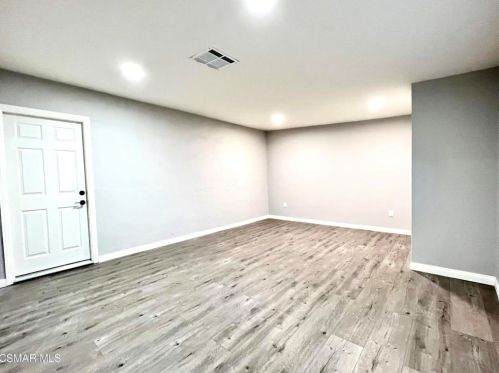 1663 Sutter Ave, Simi Valley CA  93065-4540 exterior