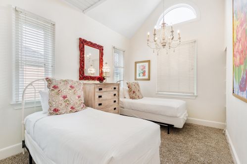 15 Grand Pavilion Dr, Isle Of Palms SC  29451-2800 exterior