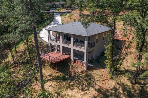 559 Greenwood Dr, Meadow Vista CA  95722-9708 exterior