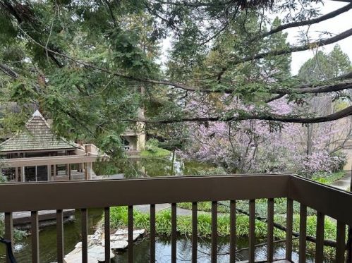 505 Cypress Point Dr, Mountain View CA  94043-4864 exterior