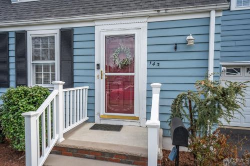 143 High St, Woodbridge, NJ 07095-3047