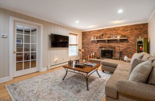 8 Farmstead Ct, Dover NJ  07869-3501 exterior