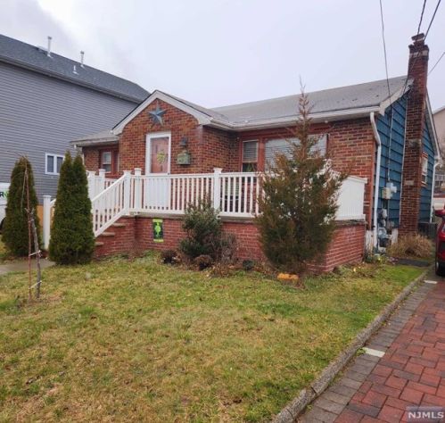 55 Irving Pl, Outwater NJ  07026-1240 exterior