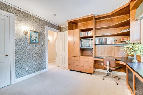 82 Spg St, Metuchen NJ 08840-2318 exterior