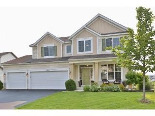 1913 River Bluff Ct, Prior Lake, MN 55379-5513