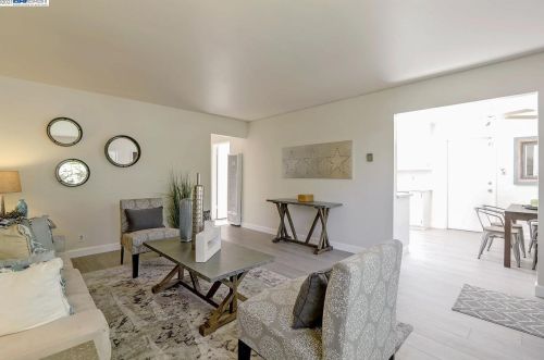 323 La Salle Ct, Pinole, CA 94564-1611