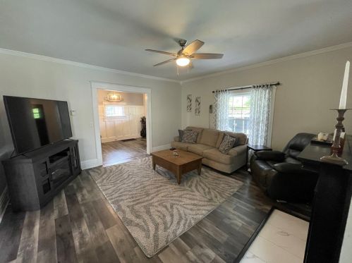 311 10th St, Franklin PA  16323-1150 exterior