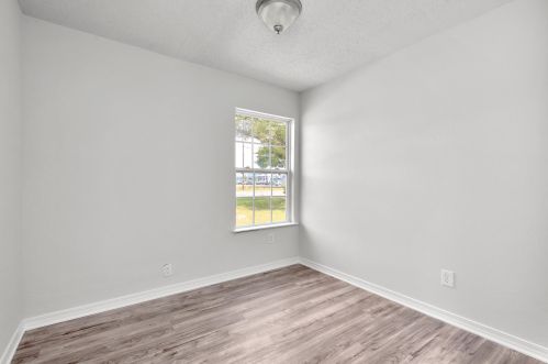 6407 Magnolia St, Milton FL  32570-3684 exterior