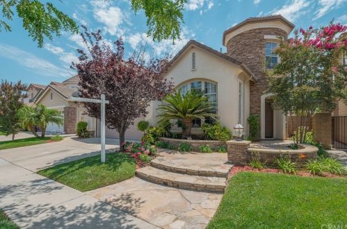 3920 Landmark Ln, Brea, CA 92823-1025