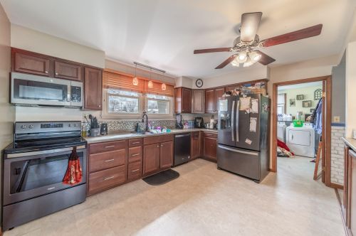 1701 Jackson St, New Holstein, WI 53061-1611
