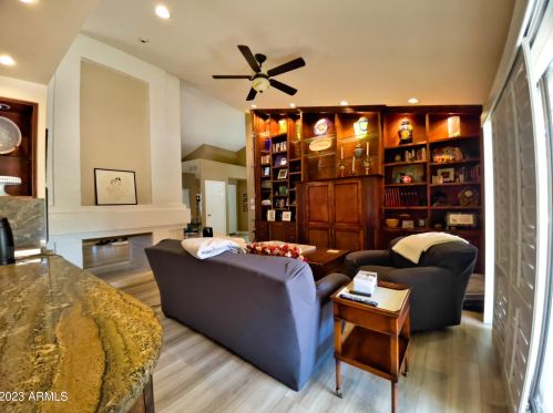 10556 Bella Vis Dr, Scottsdale AZ 85258-5761 exterior