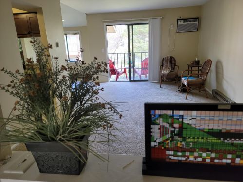 402 Sheffield Rd, Waukesha, WI 53186-8307