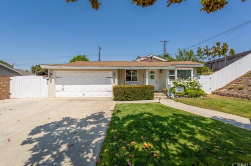 4047 Meadowbrook St, Orange, CA 92865-1407