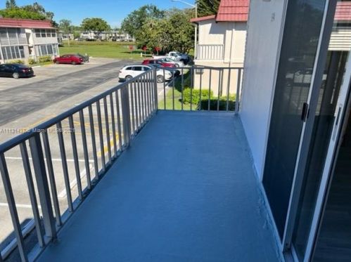 594 Saxony M, Delray Beach FL  33446-1030 exterior