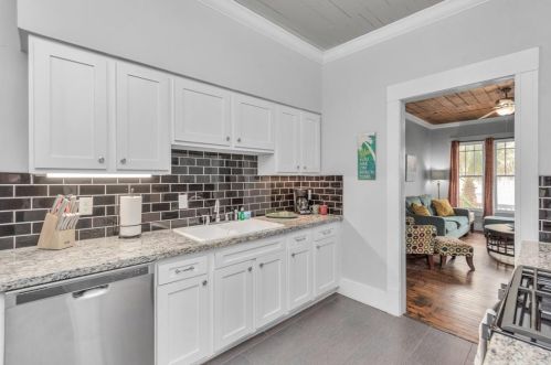 2223 33 St, Galveston TX 77550-7505 exterior