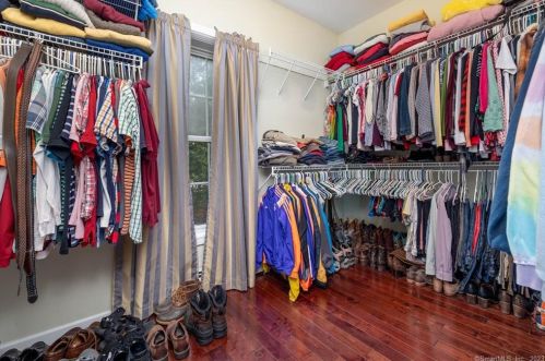 93 Deer Run Dr, Colchester CT  06415-1806 exterior