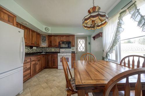 760 Blackhawk Rd, Beaver Falls PA  15010-1511 exterior