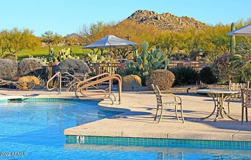 6860 Amber Sun Dr, Scottsdale AZ 85266-7034 exterior