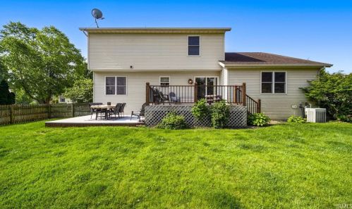 53020 Woodmar Dr, Granger, IN 46530-5848